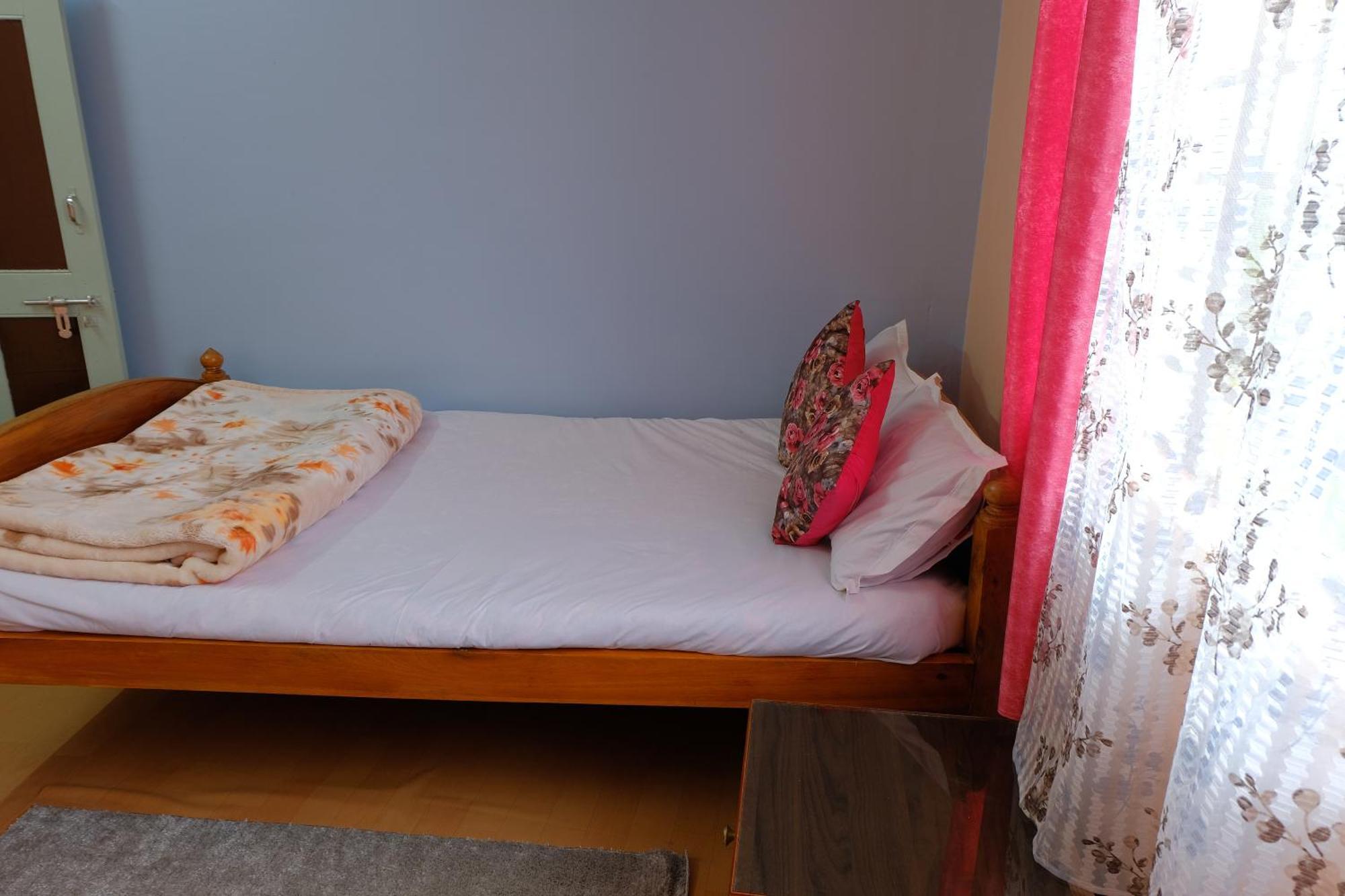Down Town Homestay Kurseong Room photo